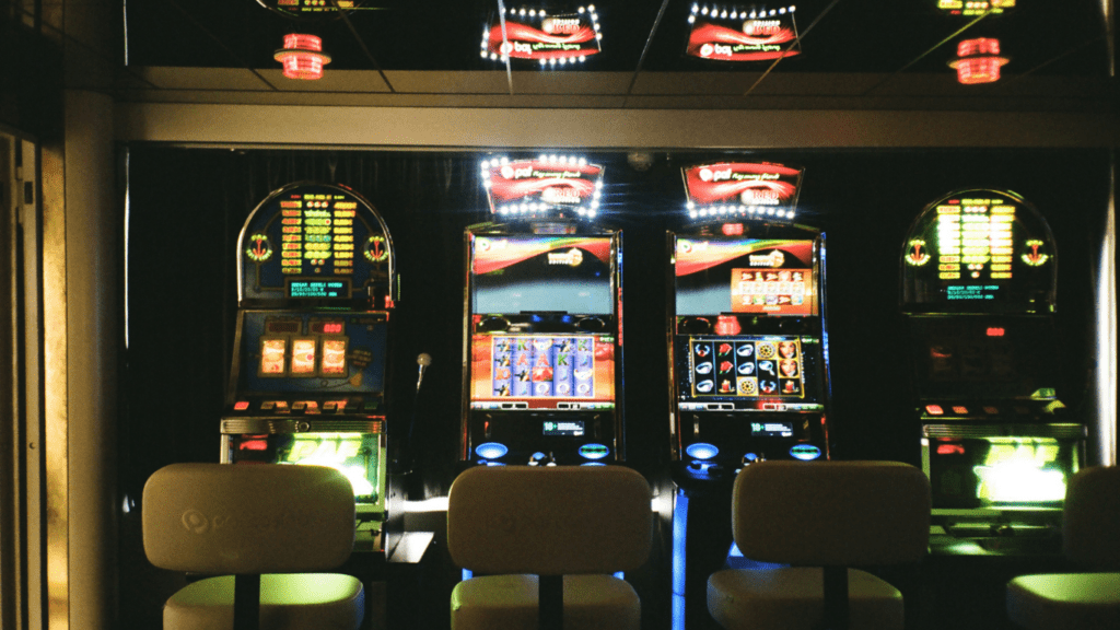 image of a slot machine