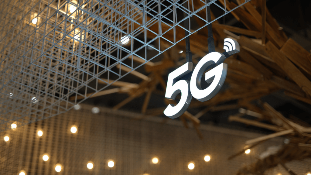 a 5g sign